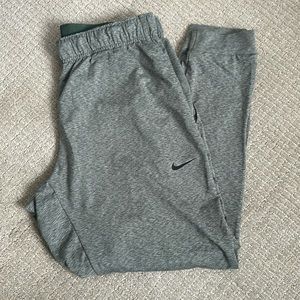 Nike XL Comfort Joggers Yoga XL